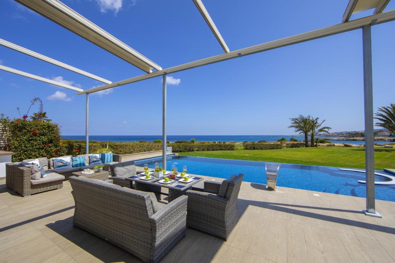 Protaras Seafront Villa Infinte Aretousa Exterior photo