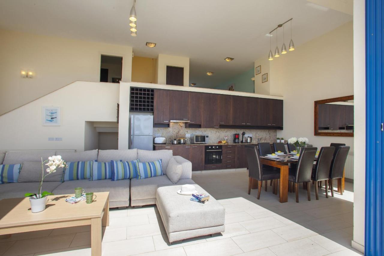 Protaras Seafront Villa Infinte Aretousa Exterior photo