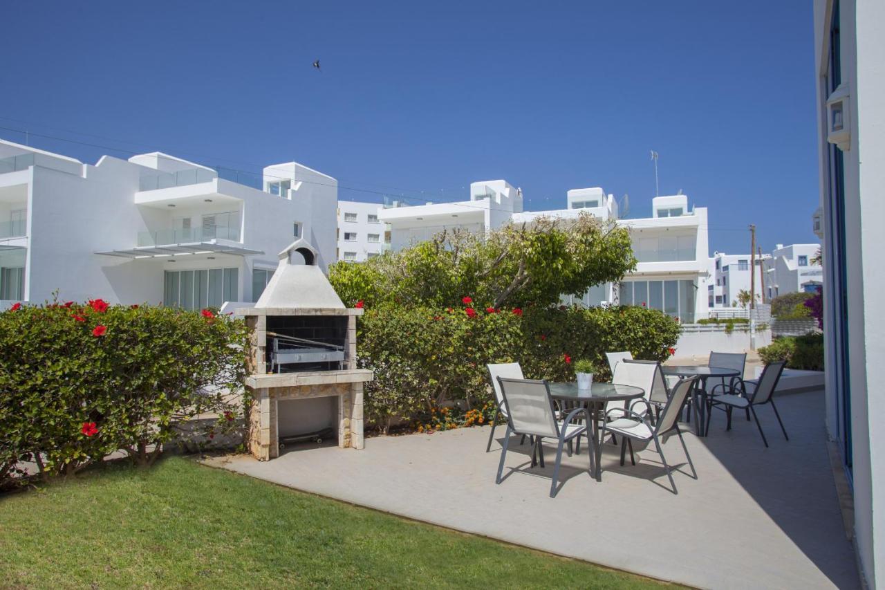 Protaras Seafront Villa Infinte Aretousa Exterior photo